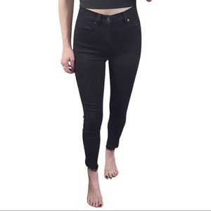 7 For All Mankind High Waist Ankle Gwenevere in Black sz 24